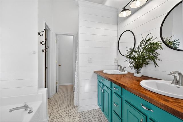 250 Willow Dell Drive, Senoia, GA 30276