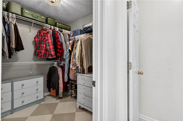 250 Willow Dell Drive, Senoia, GA 30276