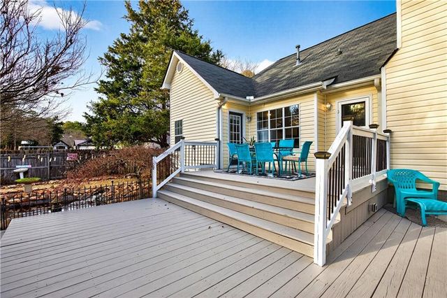 250 Willow Dell Drive, Senoia, GA 30276