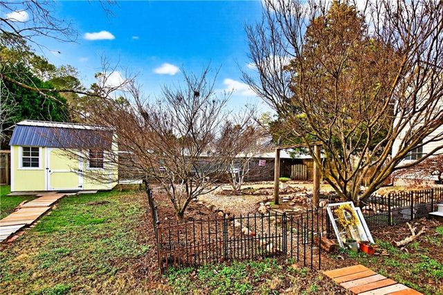 250 Willow Dell Drive, Senoia, GA 30276