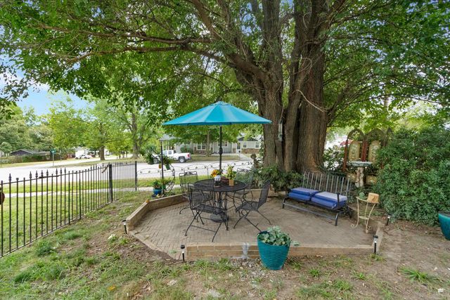 301 Elm Street, Wakefield, KS 67487