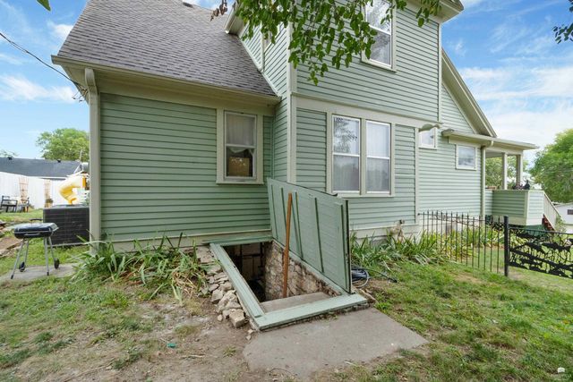 301 Elm Street, Wakefield, KS 67487