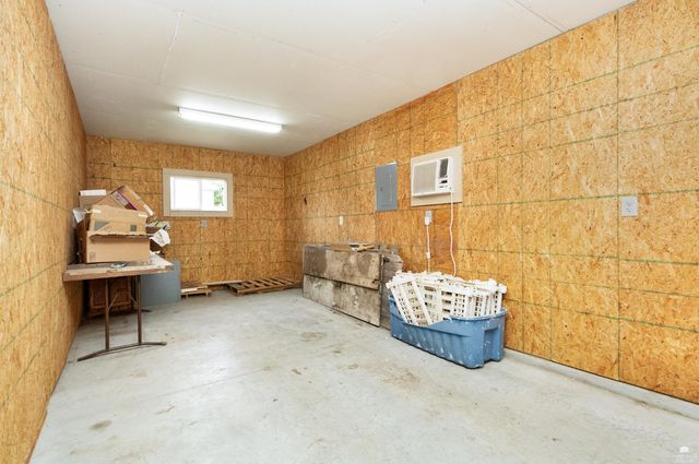 301 Elm Street, Wakefield, KS 67487