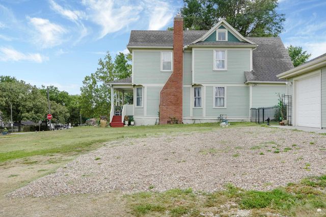 301 Elm Street, Wakefield, KS 67487