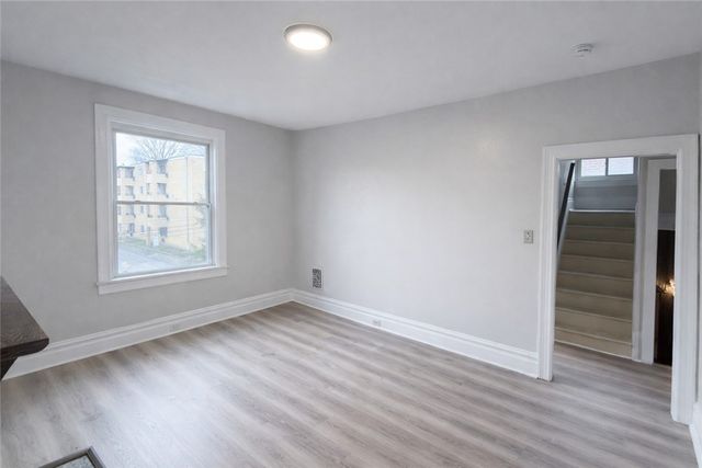 73 S Fremont Ave, Bellevue, PA 15202