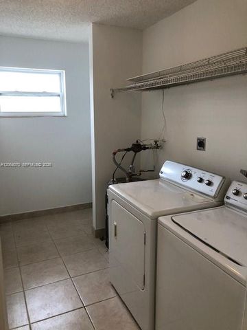 9367 Fontainebleau Boulevard G219, Miami, FL 33172