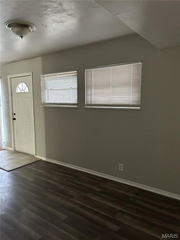 10605 Spring Garden Drive, St Louis, MO 63137