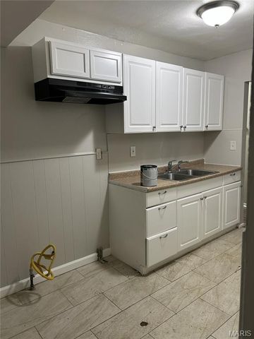 10605 Spring Garden Drive, St Louis, MO 63137