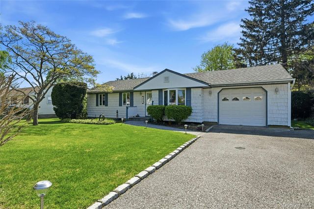2708 Gull Avenue, Medford, NY 11763