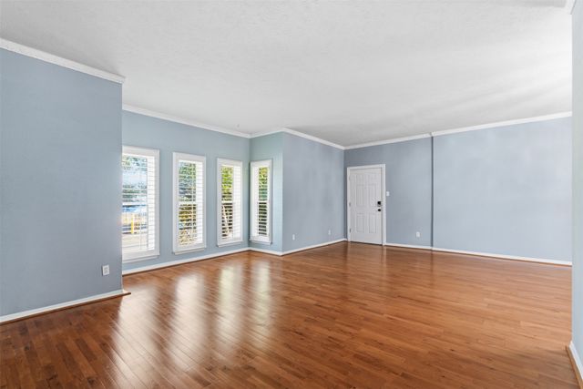 4320 Bellaire Drive S 221W, Fort Worth, TX 76109