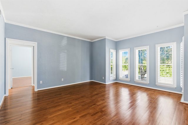 4320 Bellaire Drive S 221W, Fort Worth, TX 76109