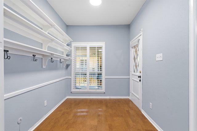 4320 Bellaire Drive S 221W, Fort Worth, TX 76109