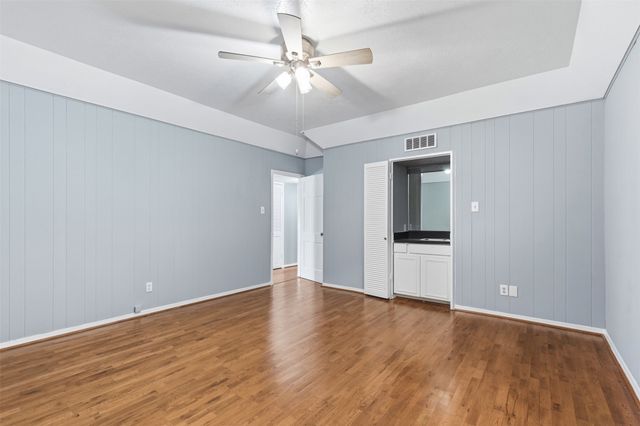 4320 Bellaire Drive S 221W, Fort Worth, TX 76109