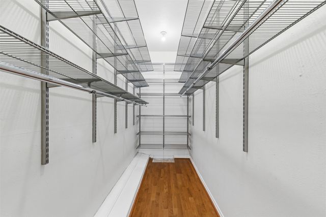 4320 Bellaire Drive S 221W, Fort Worth, TX 76109