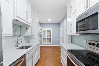 4320 Bellaire Drive S 221W, Fort Worth, TX 76109