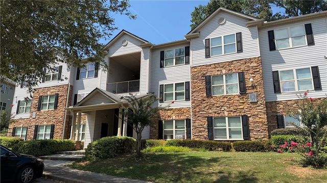 2102 Fairington Club Drive, Lithonia, GA 30038