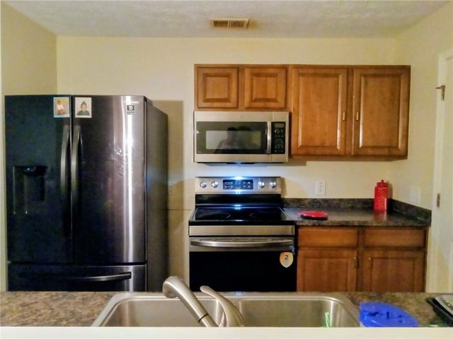 2102 Fairington Club Drive, Lithonia, GA 30038