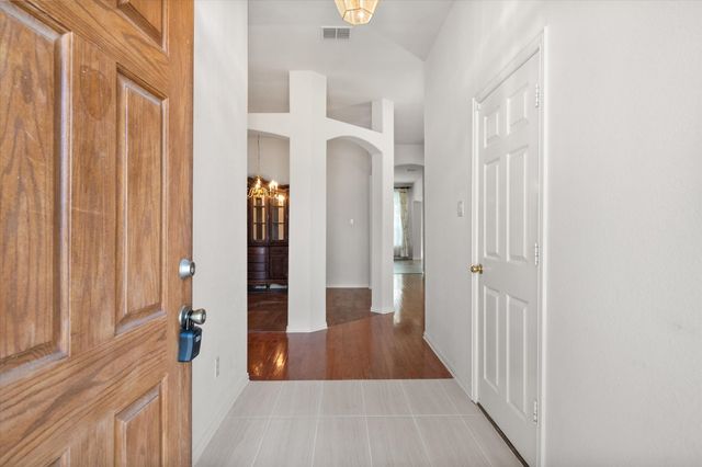 6705 Terrace Glen Drive, Arlington, TX 76002