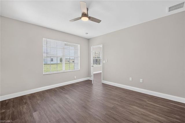 3900 4th ST SW, Lehigh Acres, FL 33976