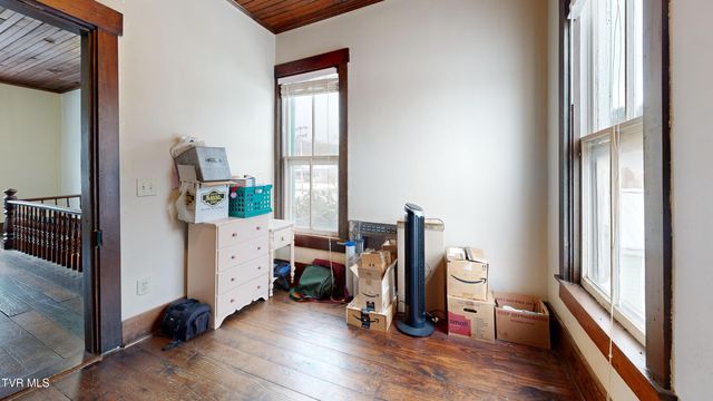 212 Main Street, Roan Mountain, TN 37687