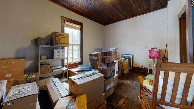 212 Main Street, Roan Mountain, TN 37687