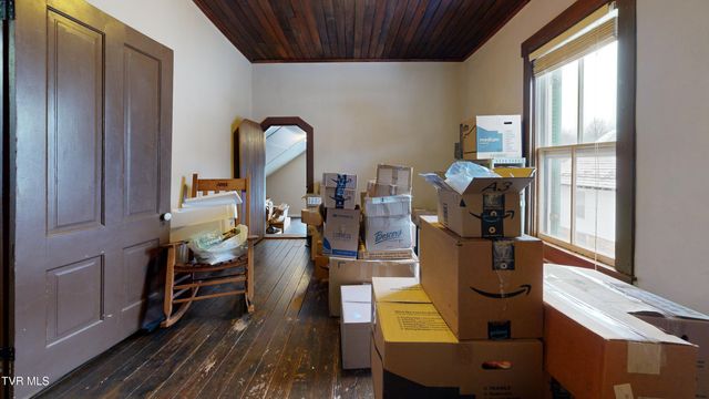 212 Main Street, Roan Mountain, TN 37687