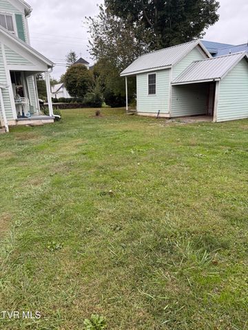 212 Main Street, Roan Mountain, TN 37687