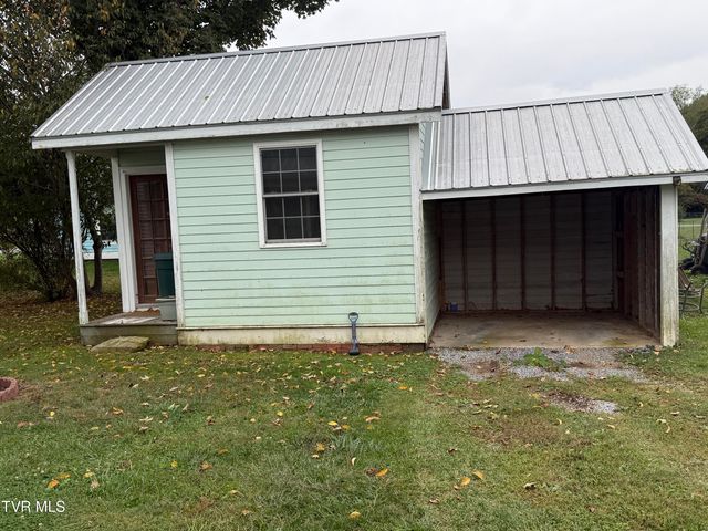212 Main Street, Roan Mountain, TN 37687