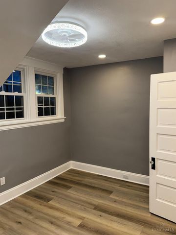 10152 Chester Road, Woodlawn, OH 45215