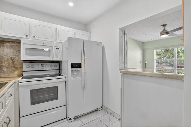 415 Mansfield J, Boca Raton, FL 33434