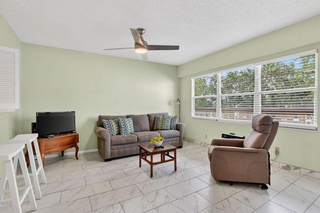 415 Mansfield J, Boca Raton, FL 33434