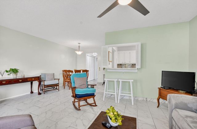 415 Mansfield J, Boca Raton, FL 33434