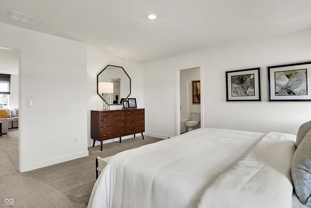 2837 Woods Edge Drive, Greenwood, IN 46143