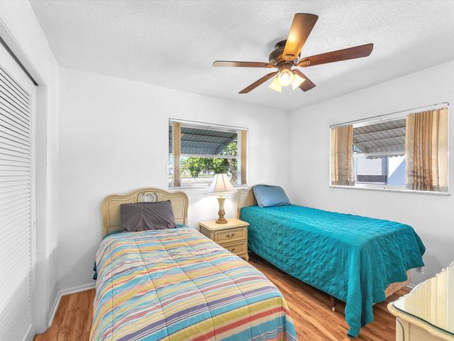 5702 NW 84th Avenue, Tamarac, FL 33321