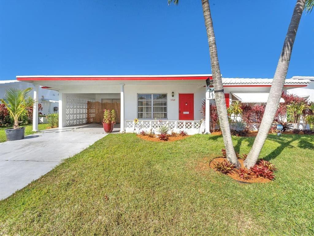 5702 NW 84th Avenue, Tamarac, FL 33321