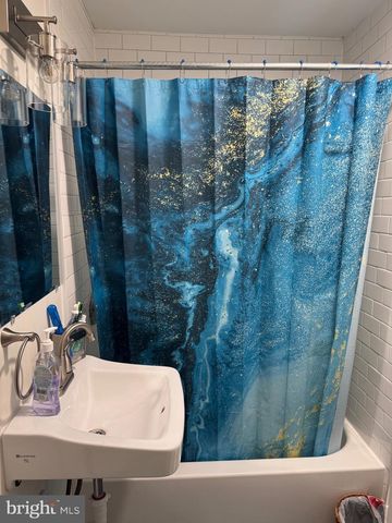 1006 N PINE ST, Wilmington, DE 19801