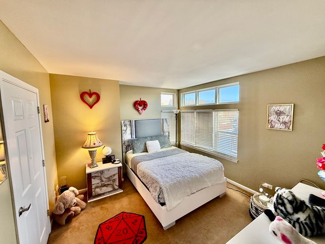 1914 N Lotus Avenue, Chicago, IL 60639