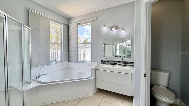 4860 CHALFONT DRIVE, Orlando, FL 32837