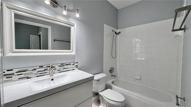 4860 CHALFONT DRIVE, Orlando, FL 32837