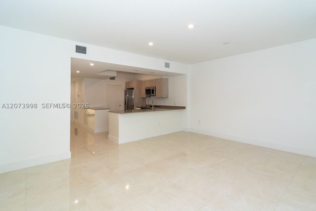 4117 N Oak Pl, Dania Beach, FL 33314