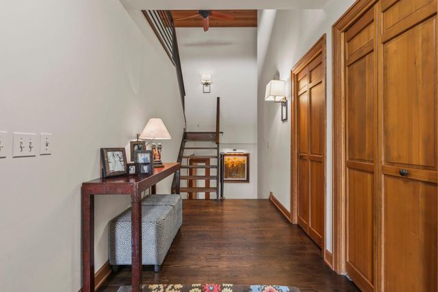 9134 Fox Run Circle, Eden Prairie, MN 55347