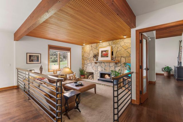 9134 Fox Run Circle, Eden Prairie, MN 55347