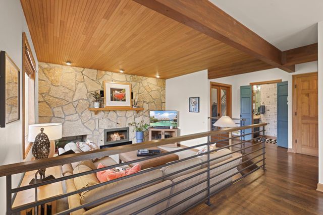 9134 Fox Run Circle, Eden Prairie, MN 55347