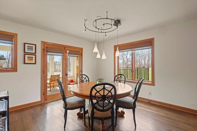 9134 Fox Run Circle, Eden Prairie, MN 55347