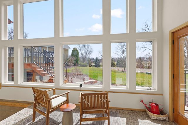 9134 Fox Run Circle, Eden Prairie, MN 55347