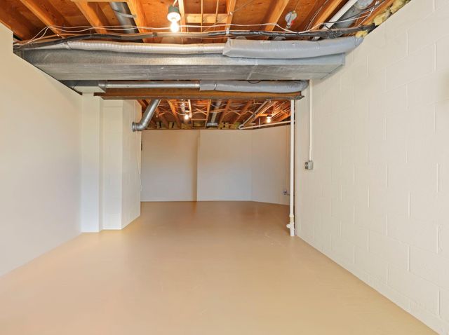 9134 Fox Run Circle, Eden Prairie, MN 55347