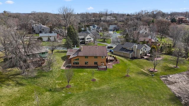 9134 Fox Run Circle, Eden Prairie, MN 55347