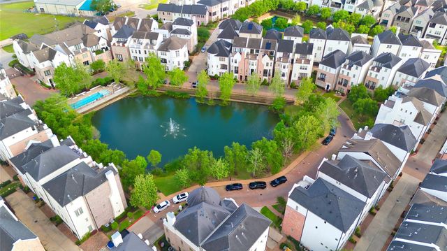 2029 Fannin Station N, Houston, TX 77045