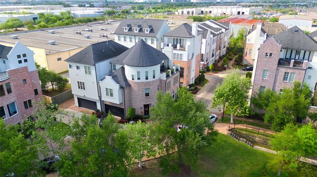 2029 Fannin Station N, Houston, TX 77045