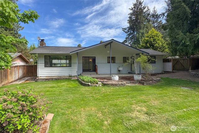 370 Dungeness Meadows, Sequim, WA 98382